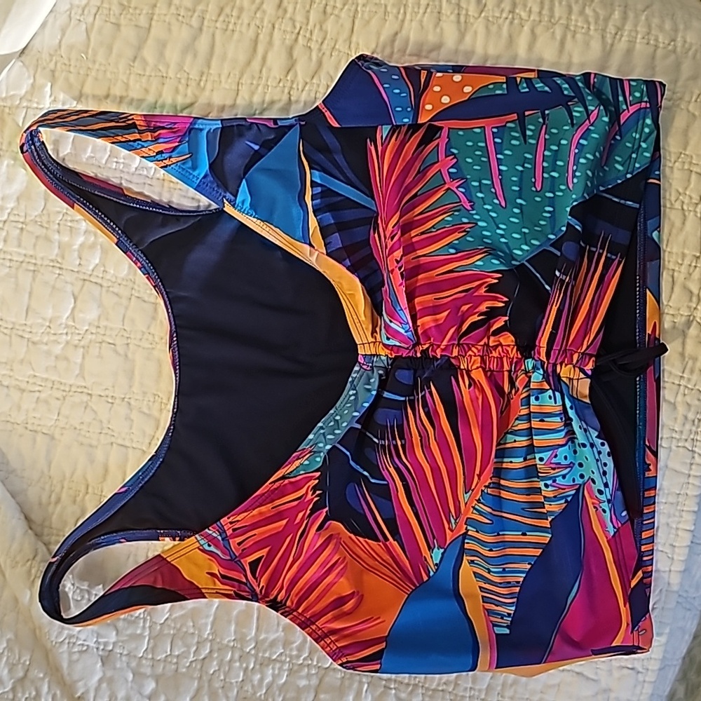 Skinnydippers Miraclesuit Swimsuit Top Tropical Design Size Large NWT - Picture 2 of 8